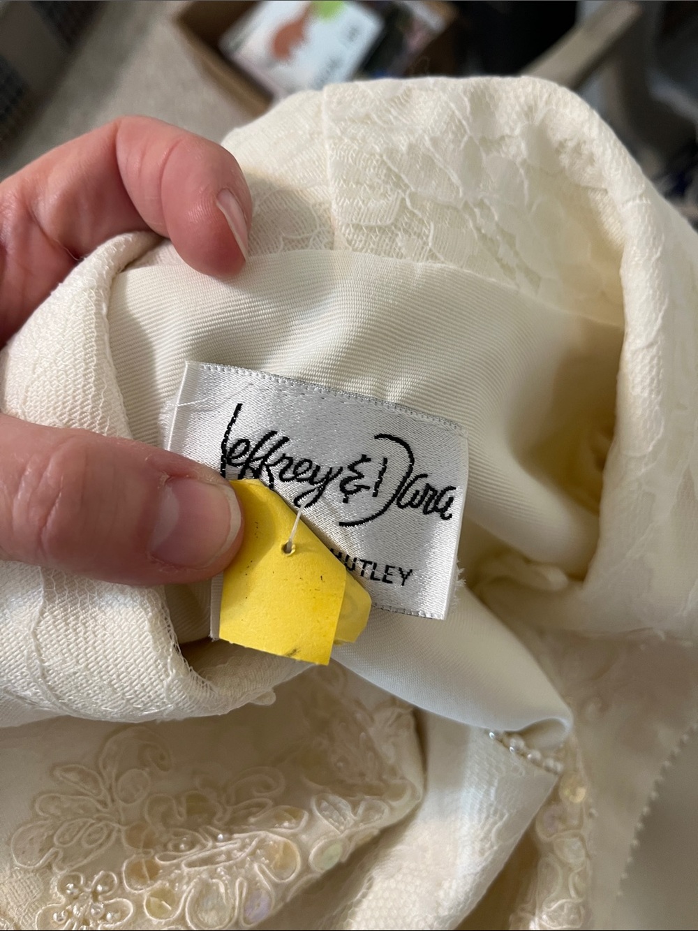 Elegant Ivory Women's Wedding Skirt Suit with Embroidered Shawl Collar size 9/10 - Picture 16 of 17